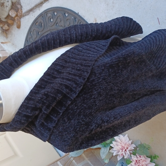 jacket or ponchos - Picture 14 of 14